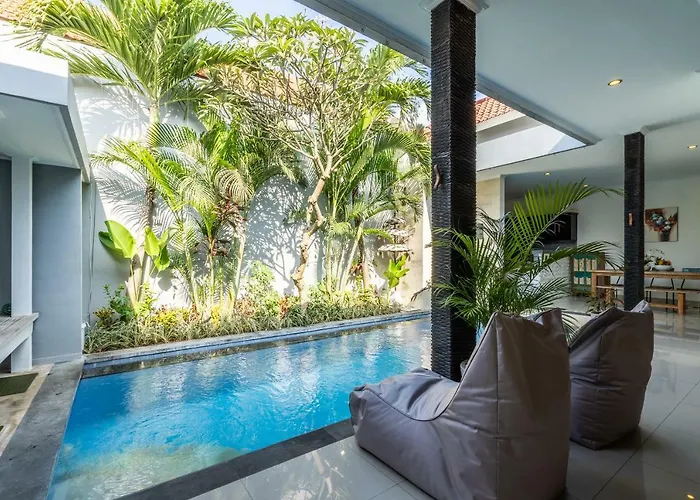 Villa Rumah Q *